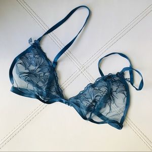 Forever 21 Lace Bra Size Small